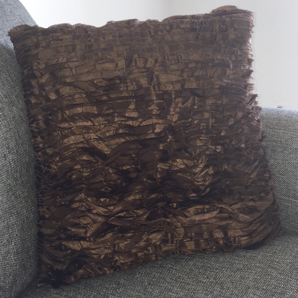 Brown ruffle decorative pillow